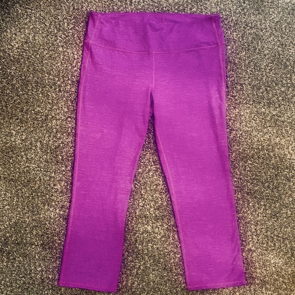 Athleta Cropped Purple Workout Pants Women's Size LT - Picture 6 of 6